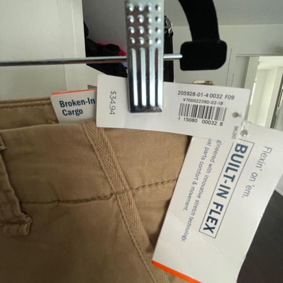 Cargo shorts - Picture 2 of 3